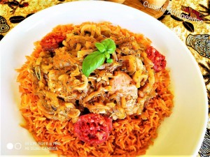Photo de galerie - Yassa de porc (porc aux oignons) et son riz façon créole à la tomate