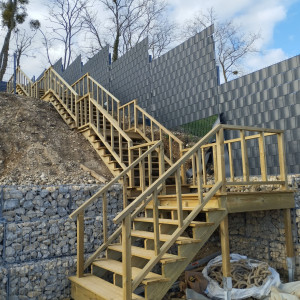 Photo de galerie - Escalier jardin 

