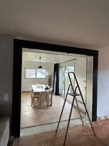 Photo de galerie - Petit coffre en placo et finition à la demande du client en menuiserie peintes et collé