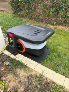 Photo de galerie - Installation robot tondeuse