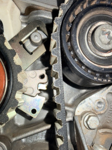 Photo de galerie - J’ai fait un distribution et cela c’est le Gallet tendeur pour la courroie de distribution