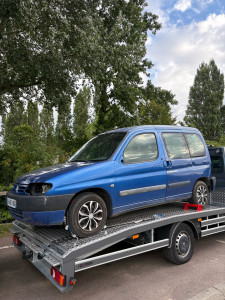 Photo de galerie - ? En panne dans le Calvados ? Besoin d’un coup de main rapide ? ? Ln Car’s – Blainville sur Orne ? Dépannage/remorquage 7j/7 ? Achat/vente véhicules ⚡ Service rapide, pro et sérieux ? MP = réponse rapide ! ? N’hesite pas à partager ! 