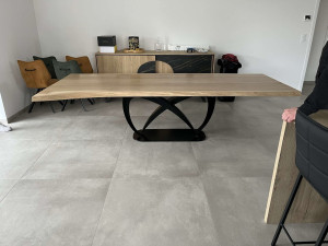 Photo de galerie - Pied de table design 