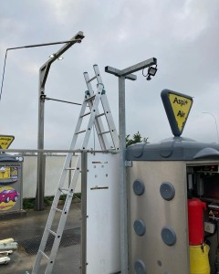 Photo de galerie - Installation d'éclairage STATION TOTAL pour station de lavage et zone aspirateur