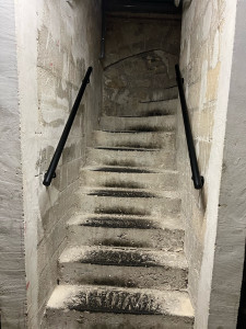 Photo de galerie - Fixation des rampes escalier 