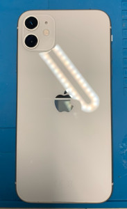 Photo de galerie - Réparation châssis iPhone 11
