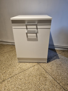 Photo de galerie - Montage d'un meuble bas de cuisine