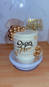 Photo de galerie - Gâteau d'anniversaire personnalisé