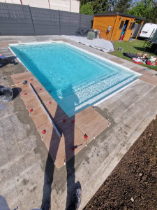 Photo de galerie - Carrelage extérieur autour de piscine 