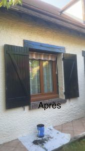 Photo de galerie - Ponçage application lasure foncé 