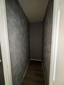 Photo de galerie - Réalisation de papier peint sur les murs 
