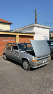 Photo de galerie - Démontage ensemble moteur boîte pour changement de la boîte auto sur cette jolie grands mère ?