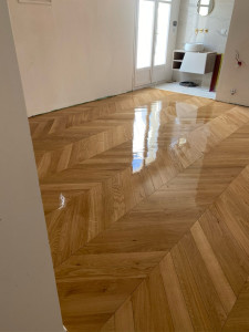 Photo de galerie - Ponçage + vitrification d’un parquet 