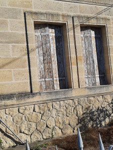 Photo de galerie - Peinture avant et après des volets 