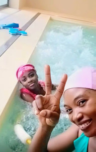 Photo de galerie - Ce fût un plaisir de garder ma petite bichette pendant plusieurs années après ses classes du Primaire...Cest une jeune collégienne maintenant. 