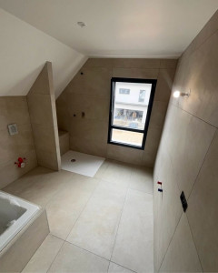 Photo de galerie - Carrelage, électricité, petits travaux Disponible en Île-de-paris Travail rapide et prix raisonnable 