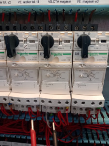 Photo de galerie - Changement d’un contacteur sur Moteur de CTA 