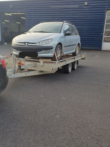 Photo de galerie - Transport de voiture ou autre chose jusqu'à 2500kg (4m par 2m)