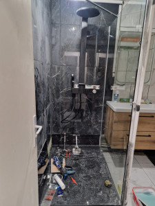 Photo de galerie - Pose douche 