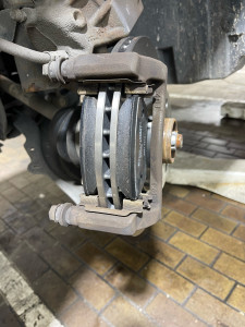 Photo de galerie - Remplacement des freins 