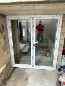 Photo de galerie - Porte d’entrée en caves PVC VEKA Double vitrage anti fraction 442