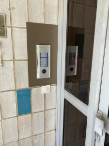 Photo de galerie - Mise a jour système interphonie dans un immeuble.