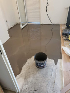 Photo de galerie - Pose de ragréage 