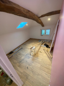 Photo de galerie - Peintre plusieurs années d’expérience dans le domaine peinture et plastique aussi poseur de parquet tout type de parquet 