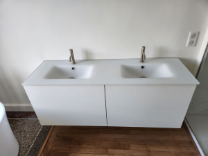 Photo de galerie - Pose et équipement d'un double vasque