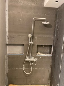 Photo de galerie - Préparation niche dans douche à l’italienne 