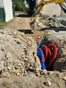Photo de galerie - Terrassement  passage de tout type de réseau . remise au propre,  compactage cylindre et la plaque vibrante.  finition au0,20 graviers 