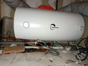 Photo de galerie - Installation le ballon chaude électrique