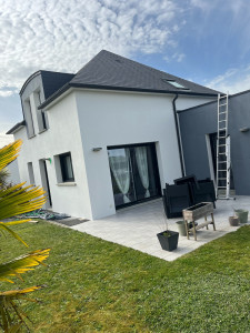 Photo de galerie - Nous avons repeins l’intégralité de la maison avec réparation des fissure 