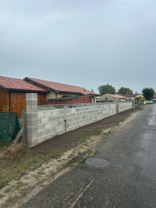 Photo de galerie - Réalisation d’un mur 39ML 