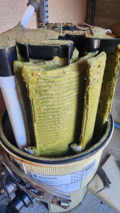 Photo de galerie - Filtre à Diatomée colmaté.