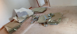 Photo de galerie - Depose sol moquette et dalles et evacuation