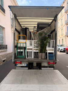 Photo de galerie - Utilitaire chargé 