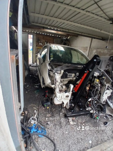 Photo de galerie - Démontage d'une 207 pour pieces détachées 