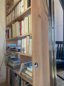 Photo de galerie - Création d'une bibliothèque en cèdre
