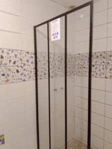 Photo de galerie - Réhabilitation total d une salle d eau,douche a l italienne,plomberie,faïence et carrelage 
