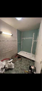 Photo de galerie - Dépose de baignoire, avec modification de la tuyauterie pour installation bac à douche et cabine de douche