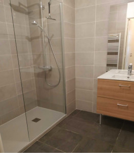 Photo de galerie - Réalisation d’une salle de bain complètes 