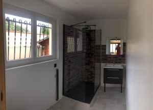 Photo de galerie - Bricolage et multi services