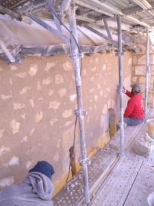 Photo de galerie - Enduit a la chaux sur une eglise