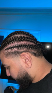 Photo de galerie - Tresses collées pour être frais cet été ☀️