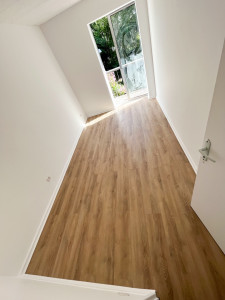 Photo de galerie - Voilà le résultat après les travaux du rénovations (sol ,enduit , peinture) 