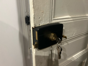 Photo de galerie - Remplacement serrure, monopoint