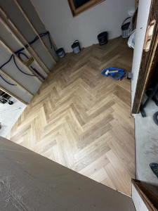 Photo de galerie - Pose de parquet bâton rompu 