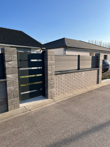 Photo de galerie - Bricolage et multi services