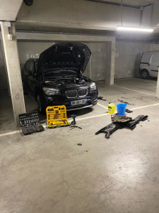 Photo de galerie - Presse de mécanicien